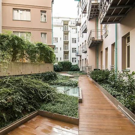 Luxury Near Charles Bridge Apartment *